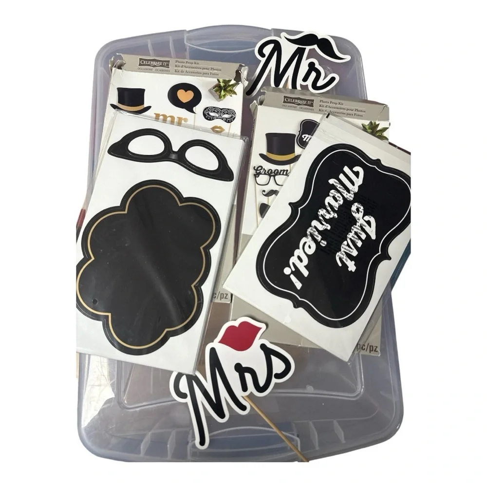 WEDDING PHOTO BOOTH PROPS with 206 pieces included
